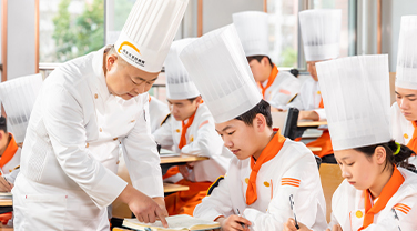 專業(yè)老師指導