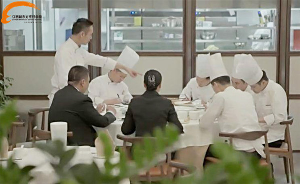 江西新東方學(xué)烹飪.jpg