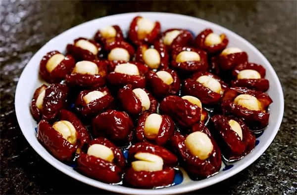 <a href=http://www.8881133.com target=_blank class=infotextkey>江西新東方烹飪學(xué)校</a>.jpg