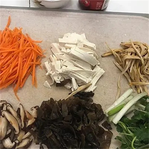 <a href=http://www.8881133.com target=_blank class=infotextkey>江西新東方烹飪學(xué)校</a>.jpg