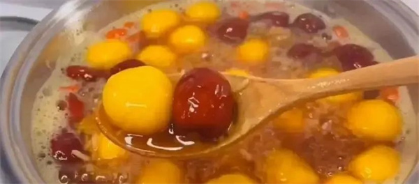 <a href=http://www.8881133.com target=_blank class=infotextkey>江西新東方烹飪學校</a>