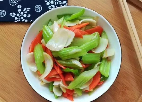 <a href=http://www.8881133.com target=_blank class=infotextkey>江西新東方烹飪學校</a>.jpg