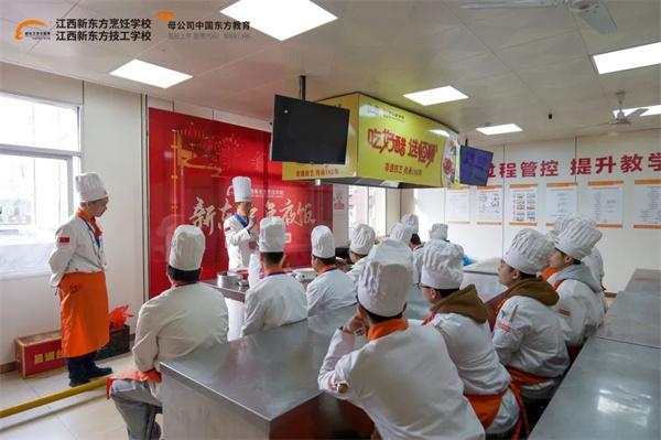 <a href=http://www.8881133.com target=_blank class=infotextkey>�����|����WУ</a>.jpg