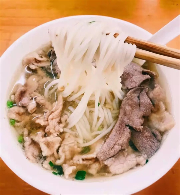 <a href=http://www.8881133.com target=_blank class=infotextkey>江西新東方烹飪學校</a>.jpg