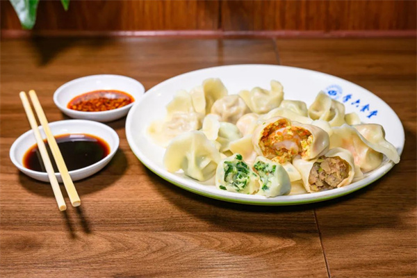 <a href=http://www.8881133.com target=_blank class=infotextkey>江西新東方烹飪學(xué)校</a>.jpg