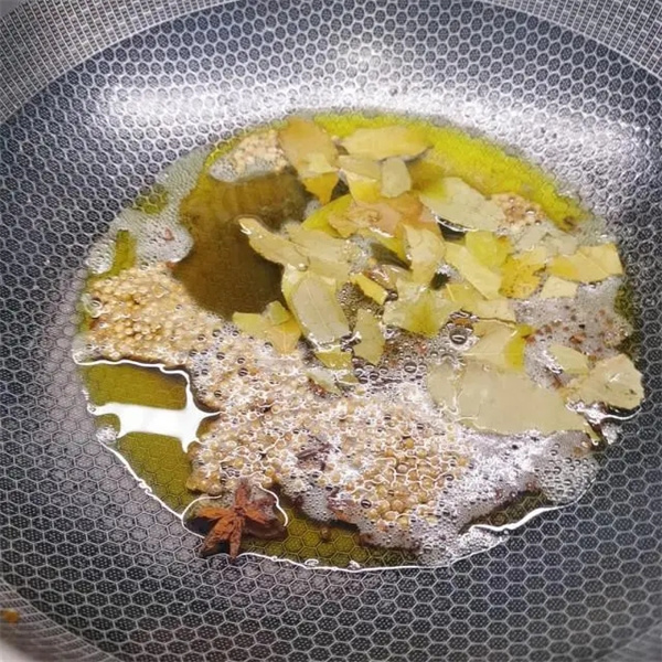 <a href=http://www.8881133.com target=_blank class=infotextkey>江西新東方烹飪學(xué)校</a>.jpg