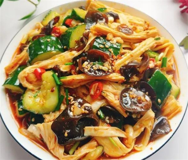 <a href=http://www.8881133.com target=_blank class=infotextkey>江西新東方烹飪學校</a>.jpg