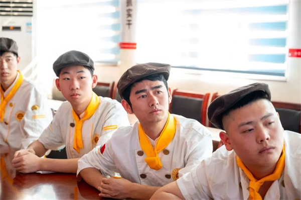 <a href=http://www.8881133.com target=_blank class=infotextkey>江西新東方烹飪學(xué)校</a>.jpg