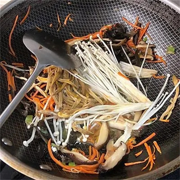 <a href=http://www.8881133.com target=_blank class=infotextkey>江西新東方烹飪學(xué)校</a>.jpg