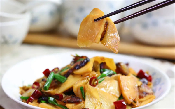 <a href=http://www.8881133.com target=_blank class=infotextkey>江西新東方烹飪學(xué)校</a>.jpg