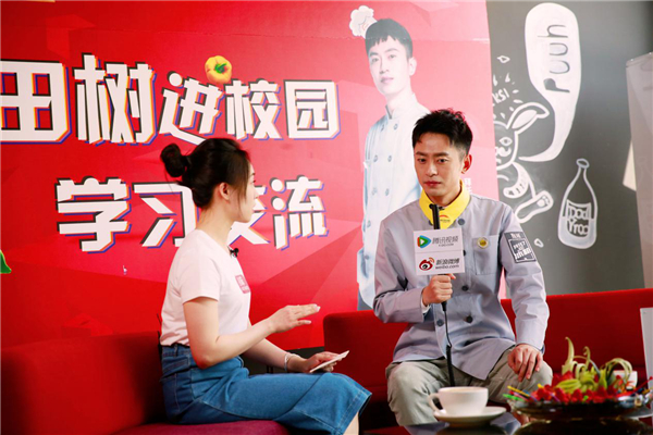 �����˱������M(j��n)�|��