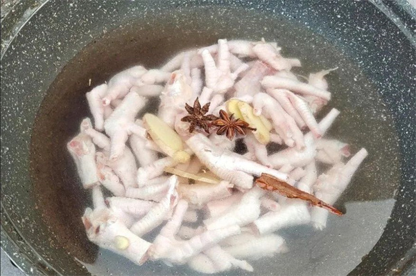 <a href=http://www.8881133.com target=_blank class=infotextkey>江西新東方烹飪學(xué)校</a>jpg