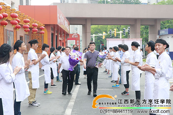 <a href=http://www.8881133.com _fcksavedurl=http://www.8881133.com target=_blank class=infotextkey><a href=http://www.8881133.com target=_blank class=infotextkey>|W(xu)У</a></a>.jpg