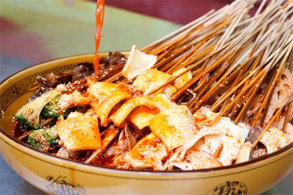 <a href=http://www.8881133.com target=_blank class=infotextkey>江西新東方烹飪學(xué)校</a>