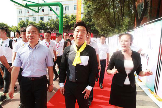 <a href=http://www.8881133.com target=_blank class=infotextkey>江西新東方烹飪學(xué)校</a>.jpg