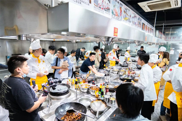 <a href=http://www.8881133.com target=_blank class=infotextkey>|W(xu)У</a>.jpg