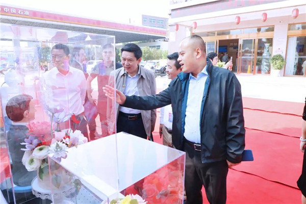 <a href=http://www.8881133.com target=_blank class=infotextkey>江西新東方烹飪學(xué)院</a>出席南昌市第六屆“洪城杯”職業(yè)技能大賽.jpg