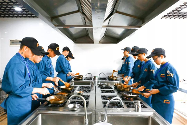 <a href=http://www.8881133.com target=_blank class=infotextkey>江西新東方烹飪學(xué)校</a>.jpg