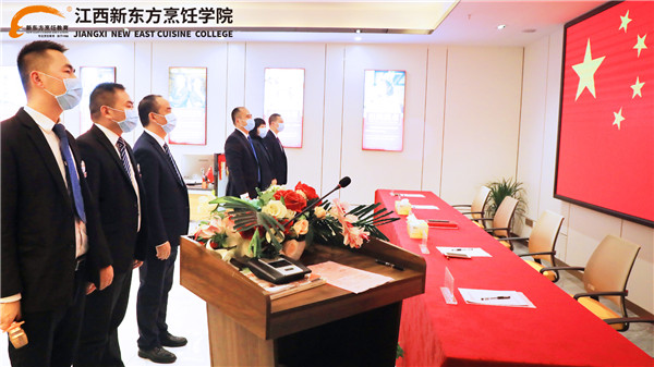 <a href=http://www.8881133.com target=_blank class=infotextkey>江西新東方烹飪學(xué)院</a>開班典禮.jpg