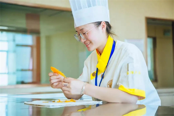 <a href=http://www.8881133.com target=_blank class=infotextkey>江西新東方烹飪學校</a>.jpg