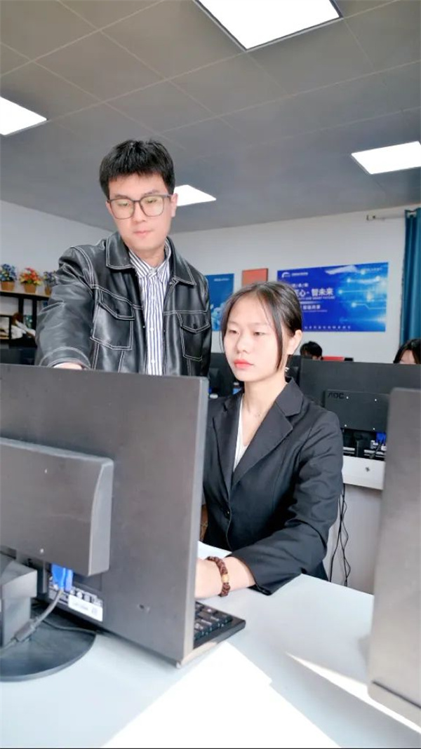 <a href=http://www.8881133.com target=_blank class=infotextkey>|W(xu)У</a>W(xu).jpg