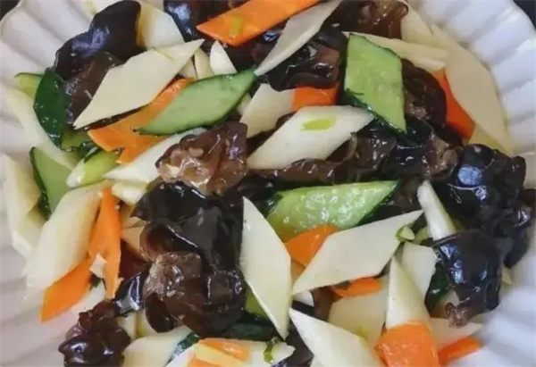 <a href=http://www.8881133.com target=_blank class=infotextkey>江西新東方烹飪學校</a>.jpg