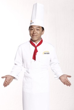 新東方烹飪教育形象大使——黃渤.jpg