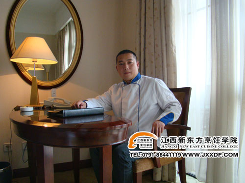 <a href=http://www.8881133.com target=_blank class=infotextkey>江西新東方烹飪學(xué)院</a>學(xué)子張鵬輝