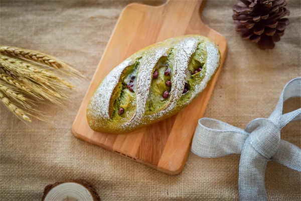 <a href=http://www.8881133.com target=_blank class=infotextkey>江西新東方烹飪學(xué)校</a>西點(diǎn)培訓(xùn).jpg