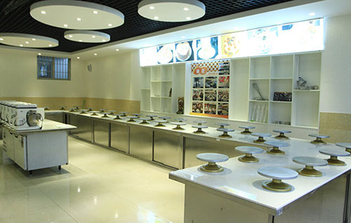 <a href=http://www.8881133.com target=_blank class=infotextkey>江西新東方烹飪學(xué)校</a>.jpg