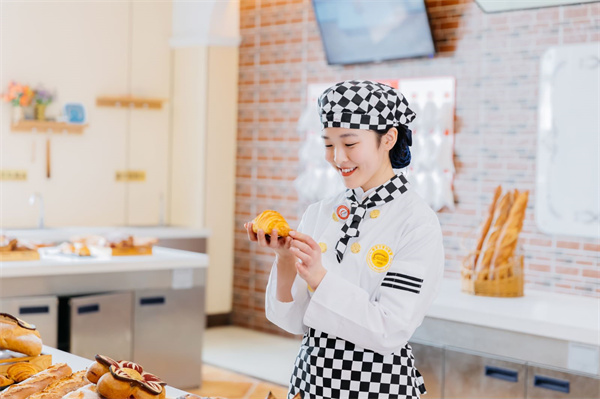 <a href=http://www.8881133.com target=_blank class=infotextkey>江西新東方烹飪學(xué)校</a>.jpg