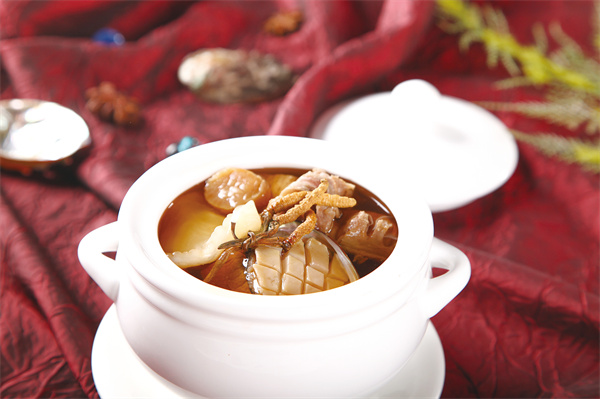 <a href=http://www.8881133.com target=_blank class=infotextkey>江西新東方烹飪學(xué)校</a>.jpg