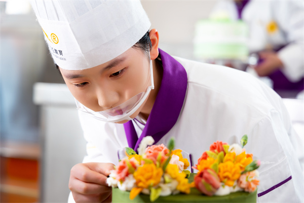 <a href=http://www.8881133.com target=_blank class=infotextkey>江西新東方烹飪學(xué)校</a>.jpg