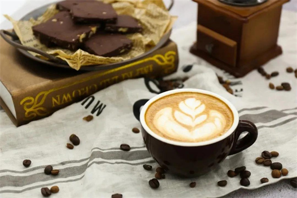 <a href=http://www.8881133.com target=_blank class=infotextkey>江西新東方烹飪學(xué)校</a>.jpg