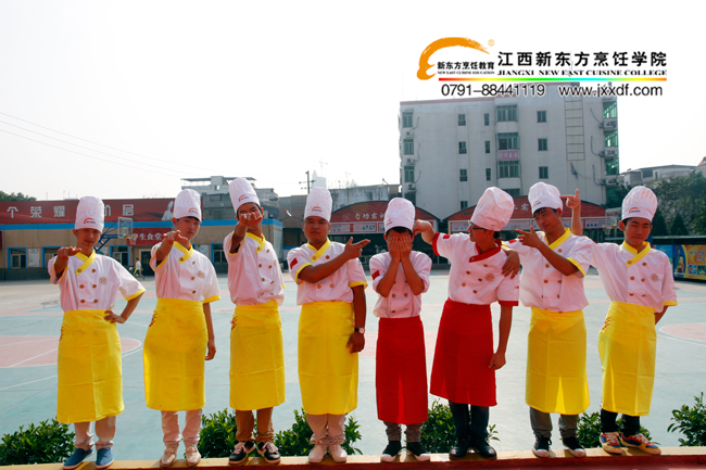 �g���N��