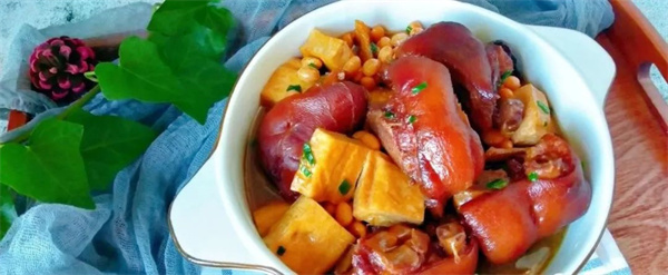 <a href=http://www.8881133.com target=_blank class=infotextkey>江西新東方烹飪學(xué)校</a>jpg