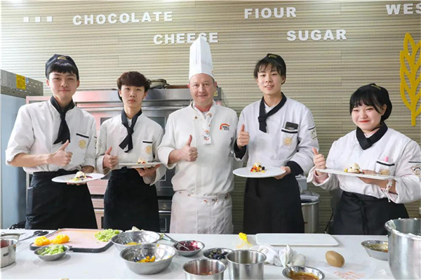 <a href=http://www.8881133.com target=_blank class=infotextkey>�����|����W(xu��)Ժ</a>.jpg