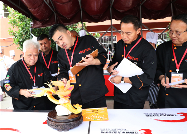 第八屆全國烹飪技能競賽在江西新東方學(xué)院隆重舉行.jpg