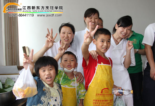 <a href=http://www.8881133.com target=_blank class=infotextkey>�����|����W(xu��)Ժ</a>�W(xu��)�������؃�ͯ��Ӱ.jpg