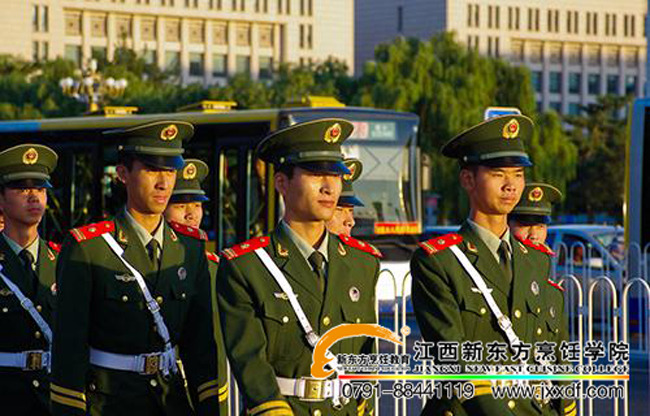 �^�ɐ۵���