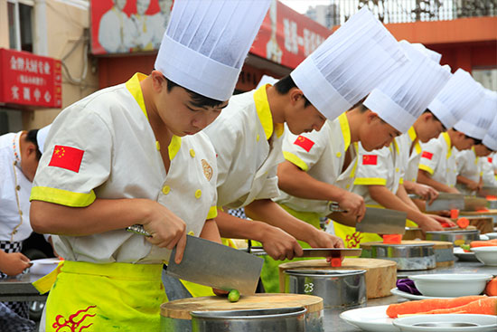 <a href=http://www.8881133.com target=_blank class=infotextkey>江西新東方烹飪學(xué)校</a>.jpg