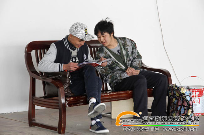 ���w�������c(di��n)ȼ����ӭ�´�����(li��n)�g�R�ݵ�Ӌ�r