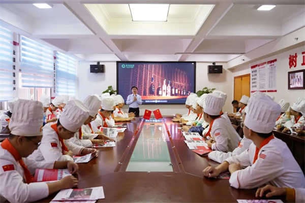 <a href=http://www.8881133.com target=_blank class=infotextkey>江西新東方烹飪學(xué)校</a>.jpg