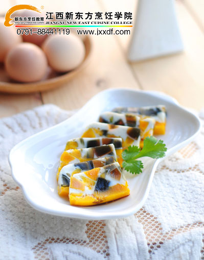 ��ɫ����