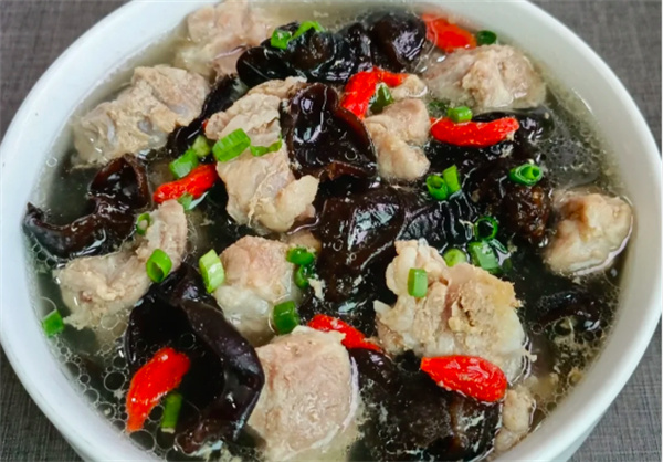 <a href=http://www.8881133.com target=_blank class=infotextkey>江西新東方烹飪學(xué)校</a>.jpg