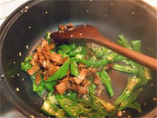 <a href=http://www.8881133.com target=_blank class=infotextkey>江西新東方烹飪學(xué)校</a>.jpg