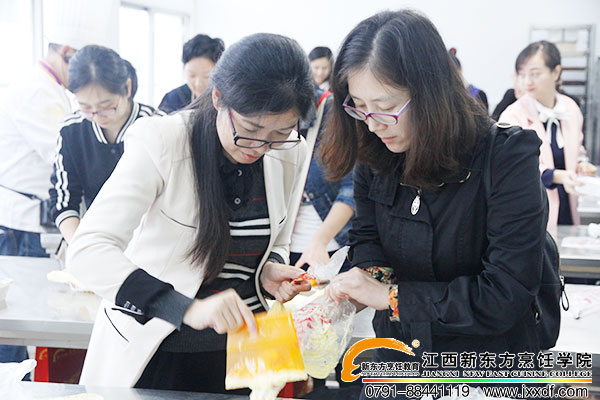 <a href=http://www.8881133.com target=_blank class=infotextkey>江西新東方烹飪學(xué)校</a>.jpg