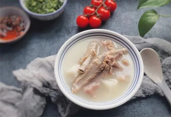 <a href=http://www.8881133.com target=_blank class=infotextkey>江西新東方烹飪學校</a>.jpg