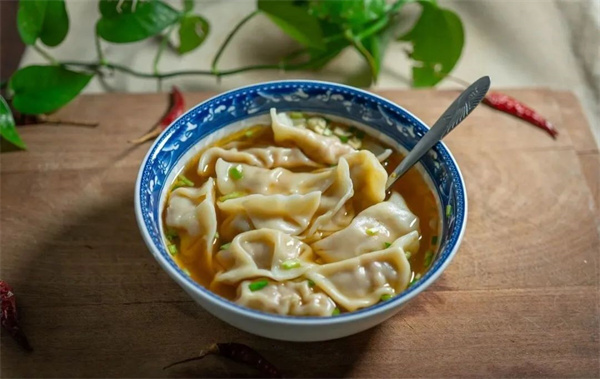 <a href=http://www.8881133.com target=_blank class=infotextkey>江西新東方烹飪學校</a>.jpg