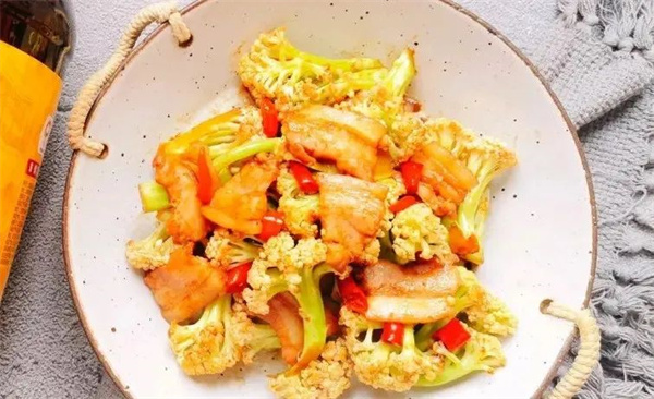 <a href=http://www.8881133.com target=_blank class=infotextkey>江西新東方烹飪學(xué)校</a>.jpg